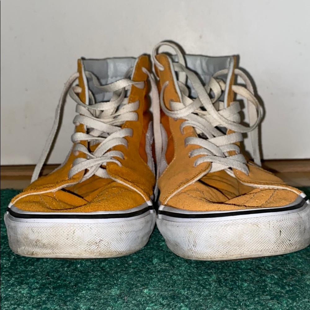 Orange vans sk8-hi